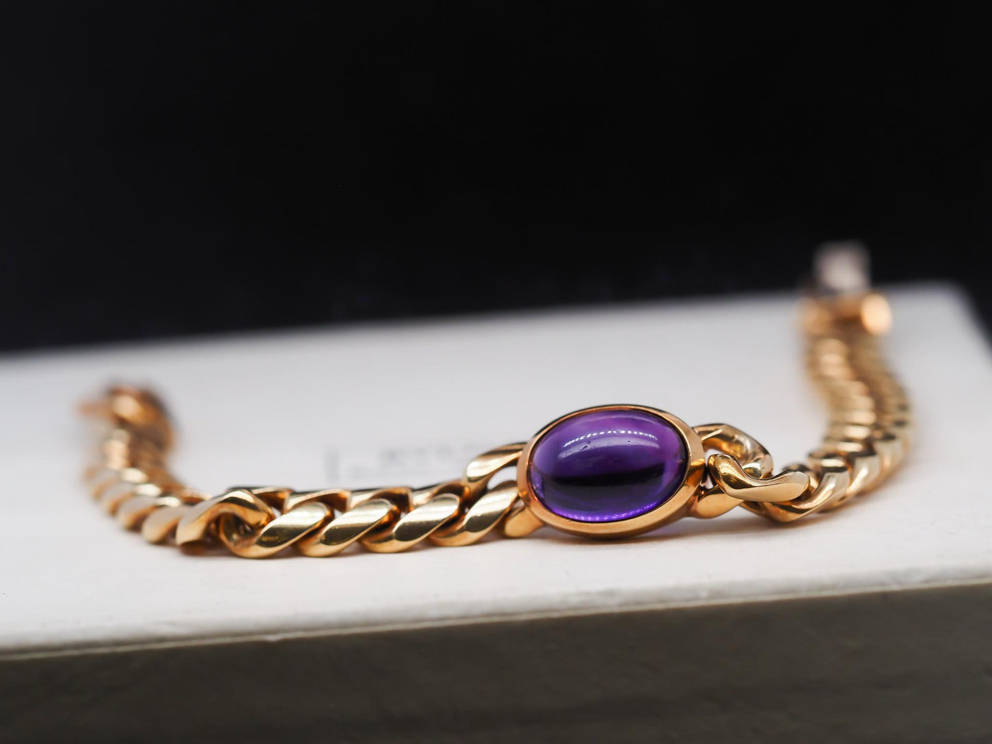 Vintage 1960s Bulgari 18K Yellow Gold Bracelet with Cabochon Amethyst