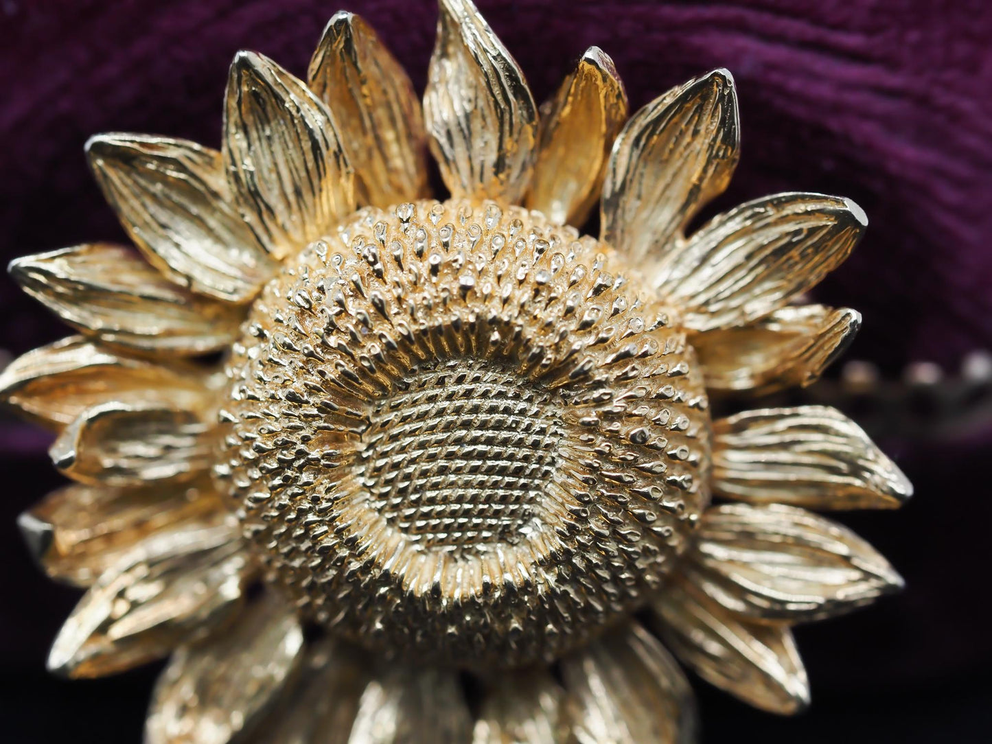 Vintage ASPREY 18K Yellow Gold Sunflower Brooch