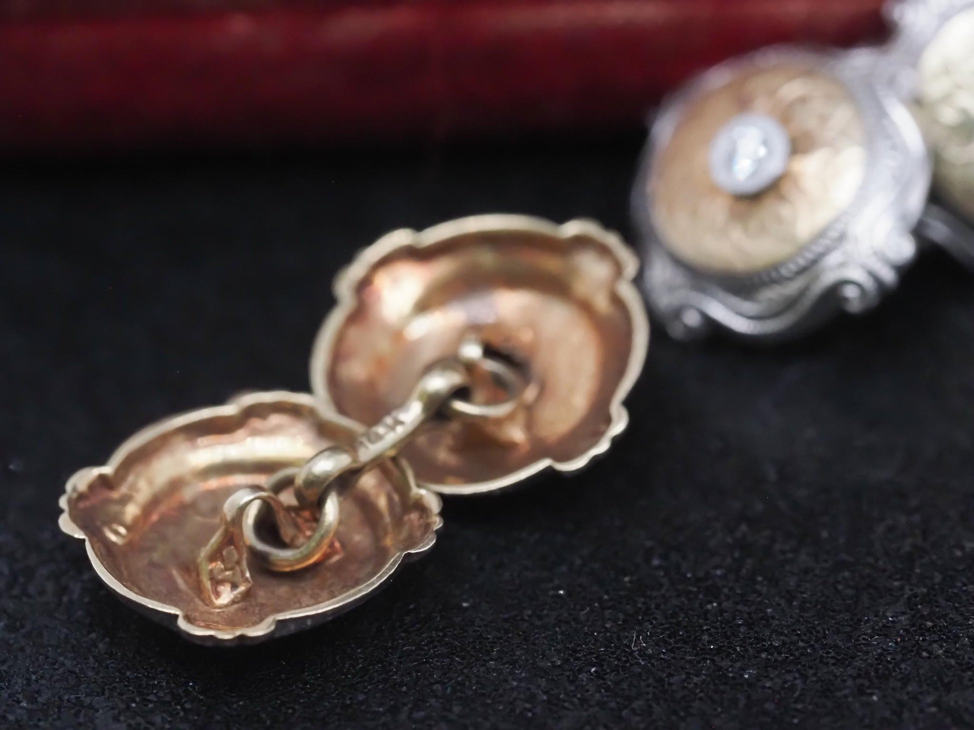 1900s Edwardian Platinum and Yellow Gold Cufflinks with Old Mine Diamonds