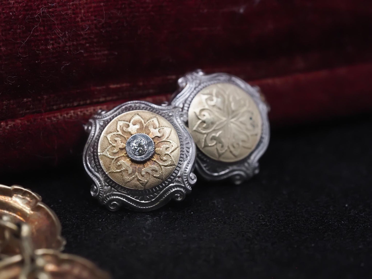 1900s Edwardian Platinum and Yellow Gold Cufflinks with Old Mine Diamonds