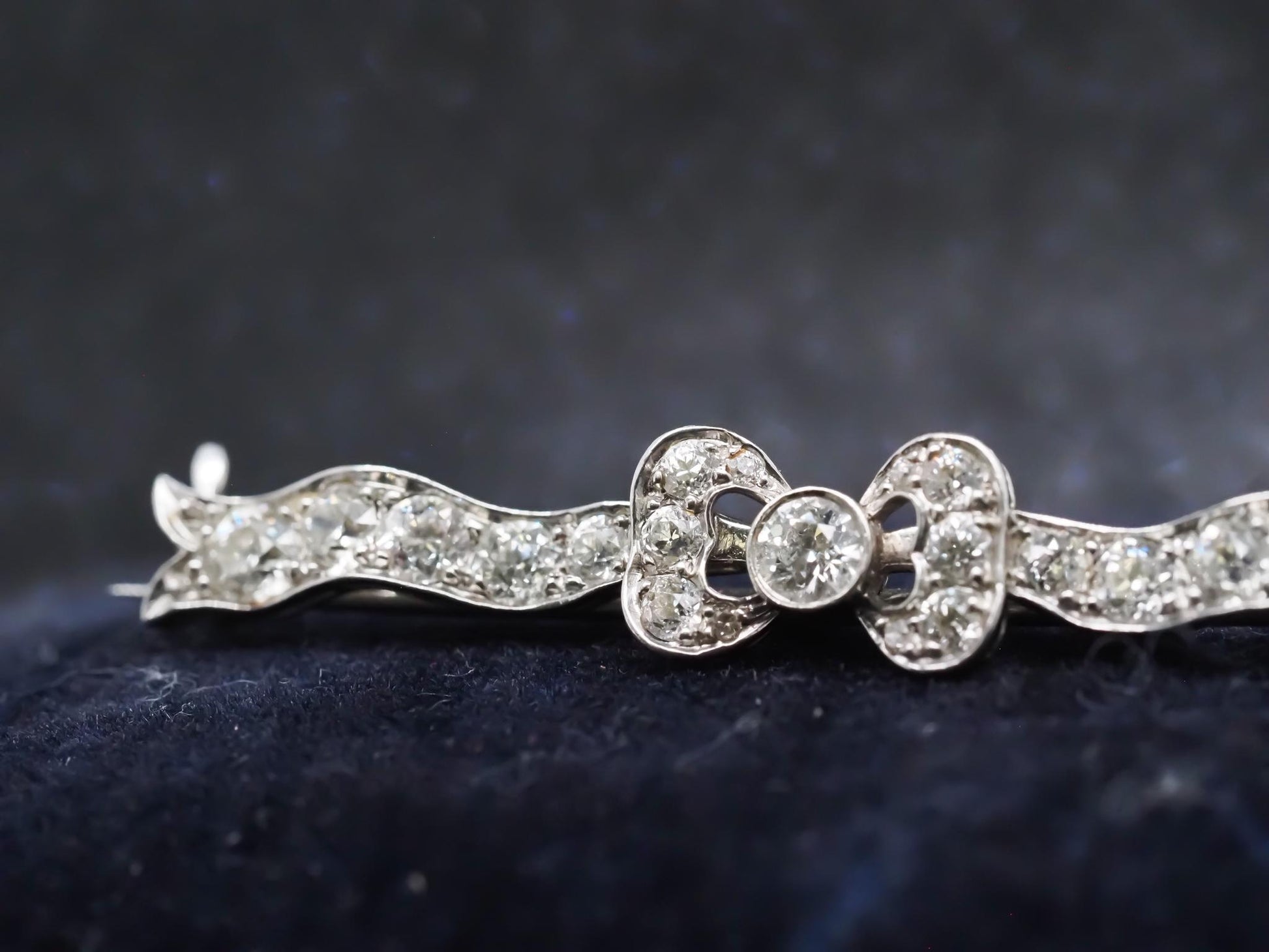 Edwardian Platinum Tiffany & Co. Old European Diamond Ribbon Brooch